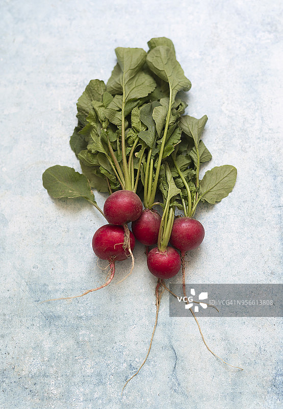 新鲜的萝卜图片素材