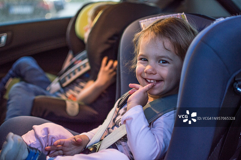 一起兜风吧图片素材