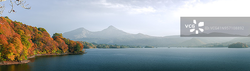 日本东北部福岛湖全景图片素材
