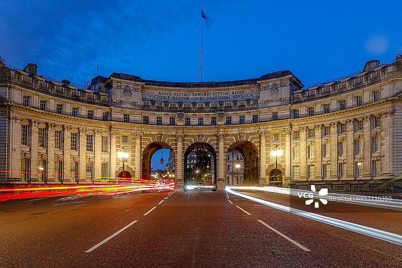 带有光条的海军部拱门图片素材