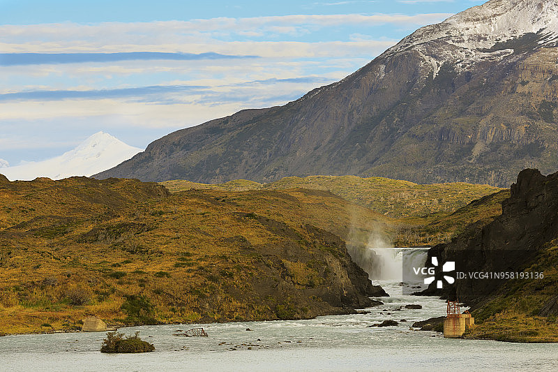 百内国家公园的萨尔托格兰德瀑布图片素材