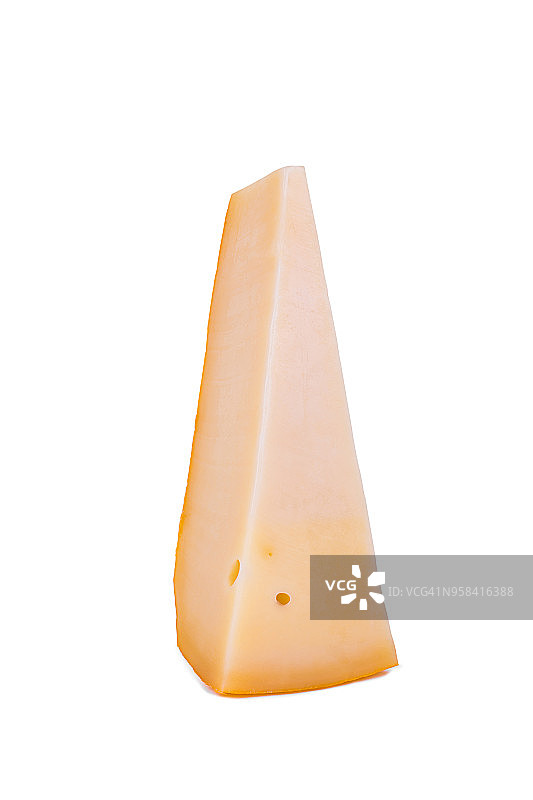 白色背景上的三角形奶酪块图片素材