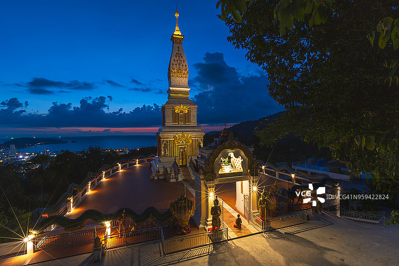 泰国普吉芭东山的多伊特普尼米特寺图片素材