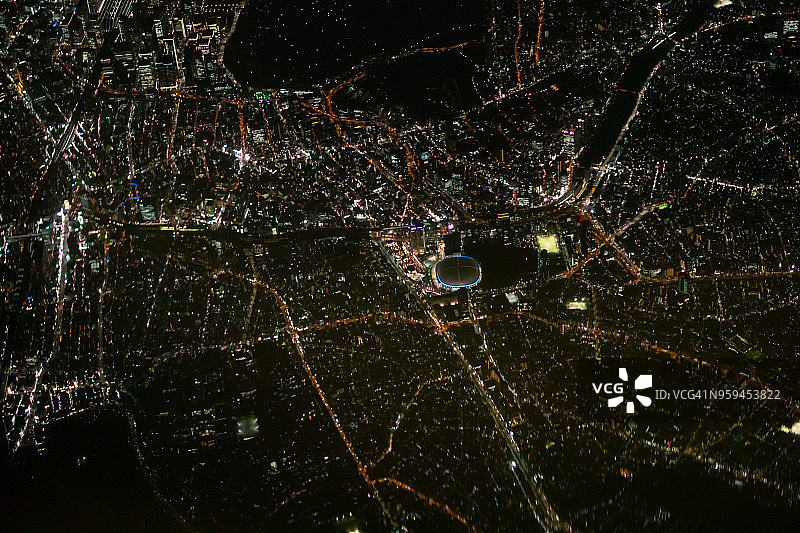 日本东京夜间飞机航拍中心景观图片素材