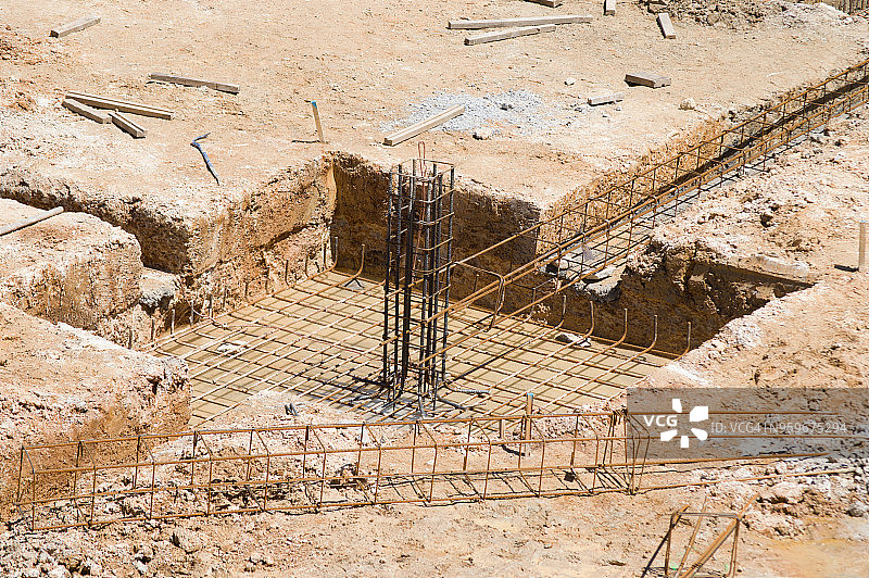 不同阶段的地基孔图片素材