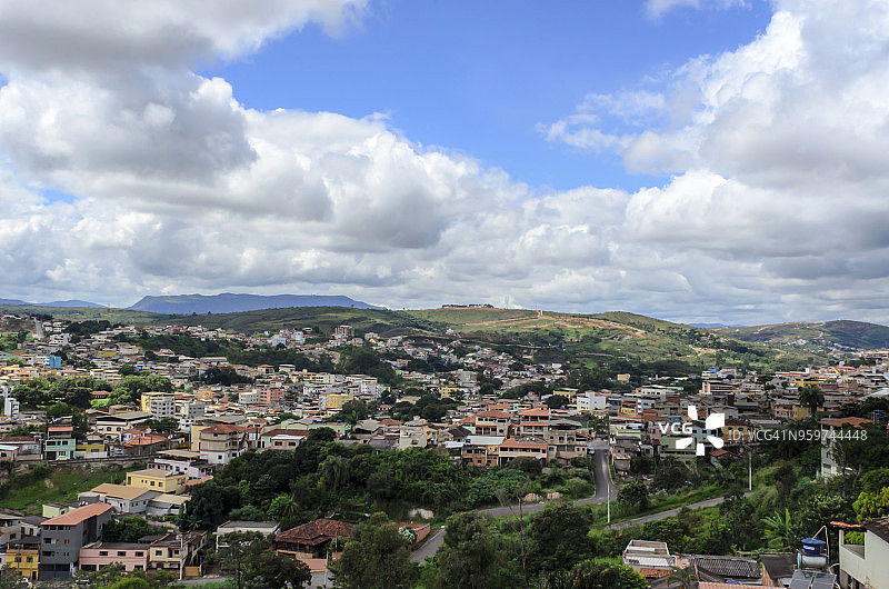 巴西米纳斯吉拉斯州孔戈尼亚斯市商业区照片图片素材