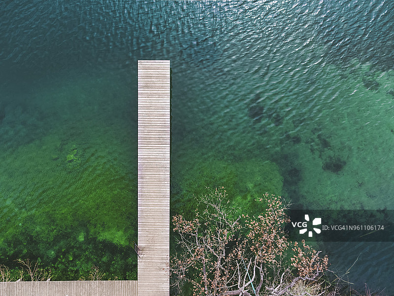 德国巴伐利亚州基姆湖码头鸟瞰图片素材