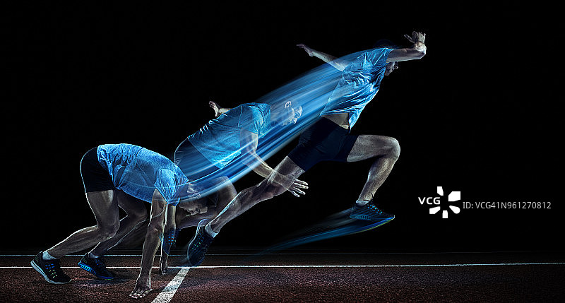 男运动员在跑道上跑步图片素材