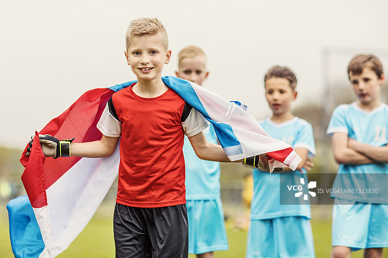 荷兰男子足球队庆祝胜利图片素材