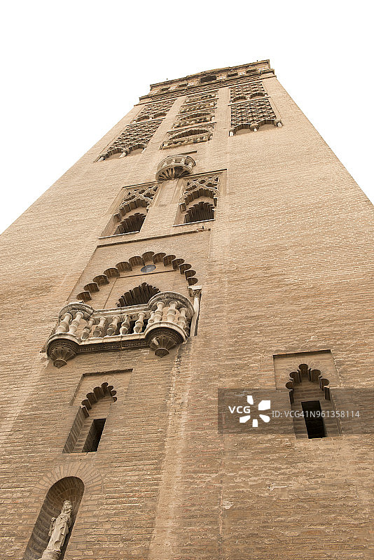 仰视吉拉尔达 against clear sky图片素材