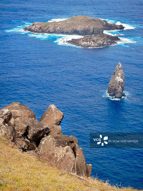 在拉帕努伊，鸟人宗教比赛的位置Motu Nui的观点图片素材
