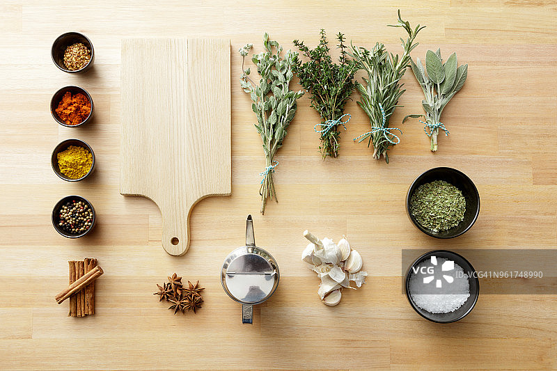 调味料：香草和香料静物图片素材