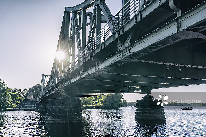 传奇格利尼克大桥图片素材