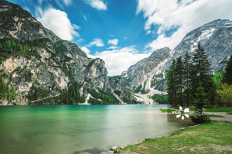 布莱斯湖，多洛米蒂山脉，意大利南蒂罗尔图片素材
