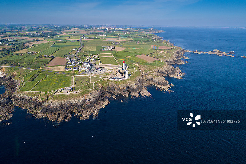 从天空看法国和布列塔尼：圣马修角图片素材