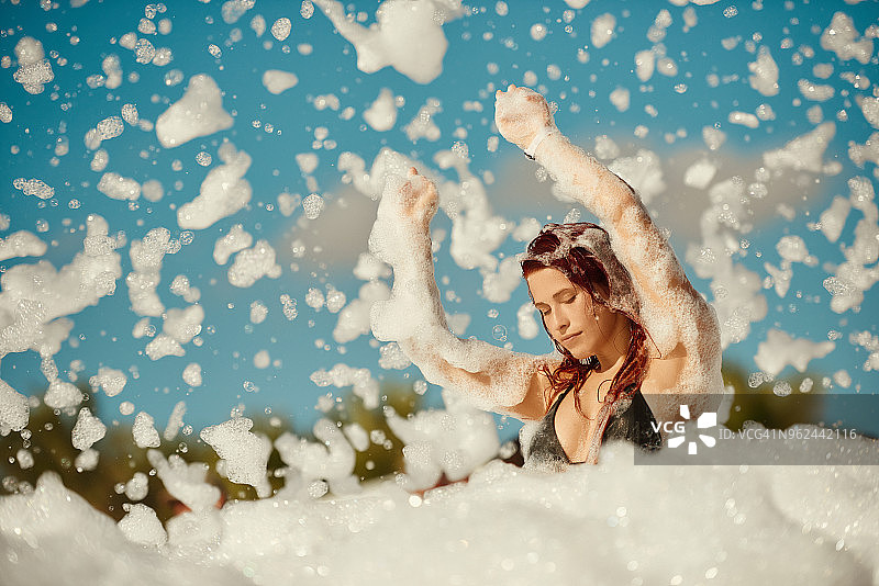 泡沫派对时光图片素材