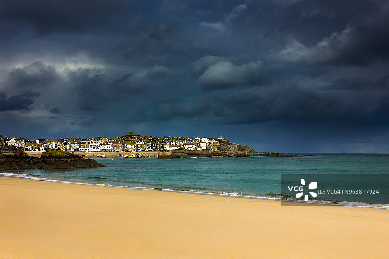 波斯敏斯特海滩的清晨图片素材