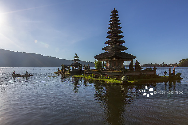 乌伦达努布拉坦寺庙日出图片素材