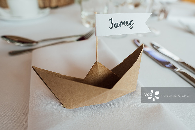 纸船婚礼席位卡图片素材