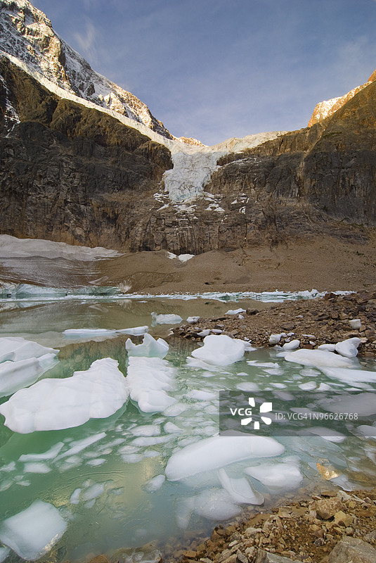 艾迪斯·卡维尔山，加拿大阿尔伯塔省贾斯珀图片素材