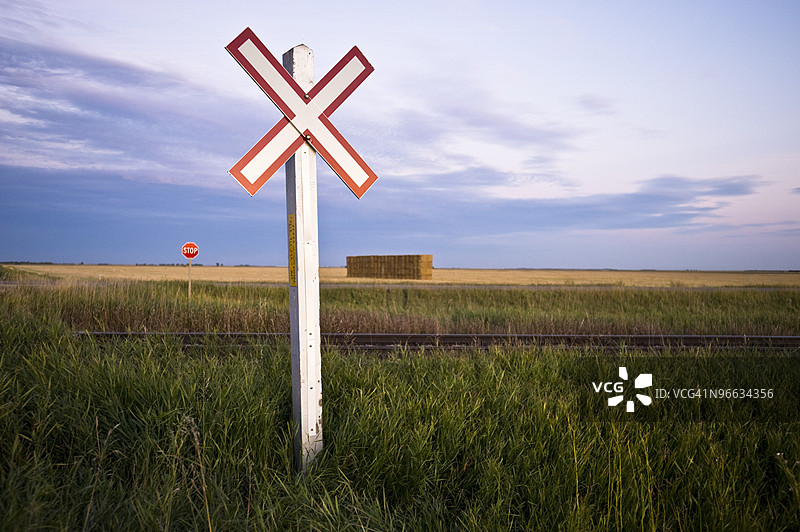 铁路道口标志图片素材