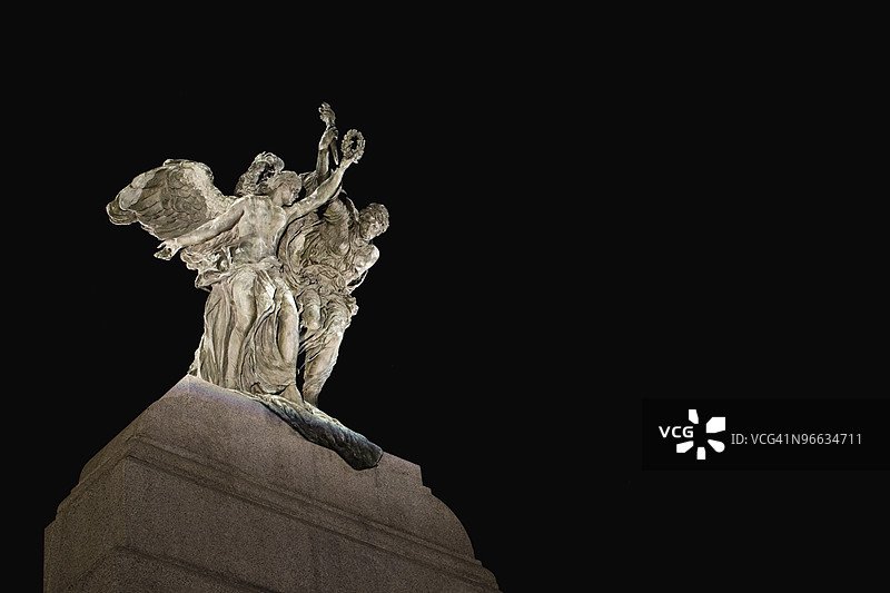 加拿大安大略省渥太华的国家战争纪念碑和国会大厦图片素材