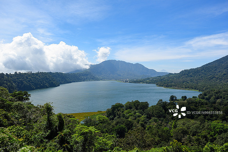 印度尼西亚巴厘岛布扬湖图片素材