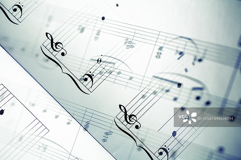 高音谱号和低音谱号图片素材