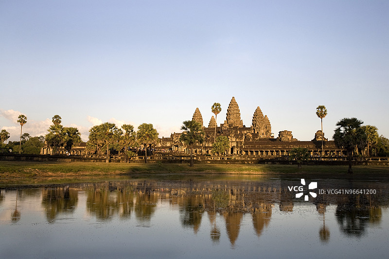柬埔寨吴哥窟古城中最著名的寺庙吴哥窟图片素材