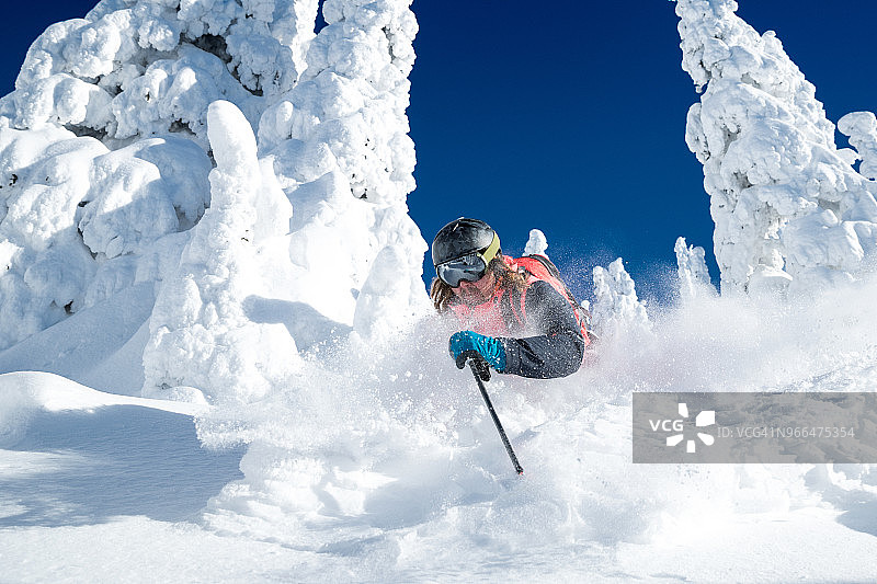 粉滑雪图片素材