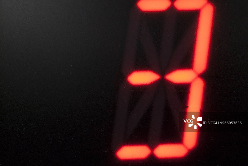 带灯的电梯按钮图片素材