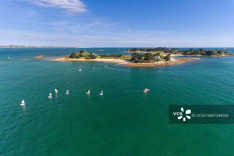 从天空看法国：布列塔尼，卡朗泰克和卡洛岛图片素材