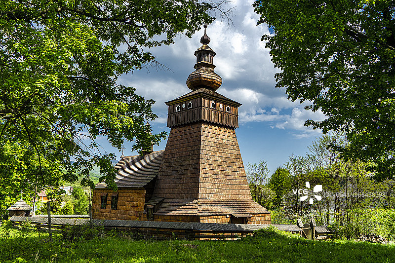 弗里卡镇的木制教堂图片素材