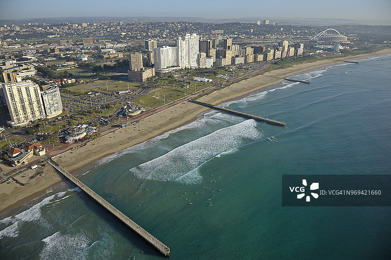 南非夸祖鲁-纳塔尔省德班海滨城市航拍全景图片素材