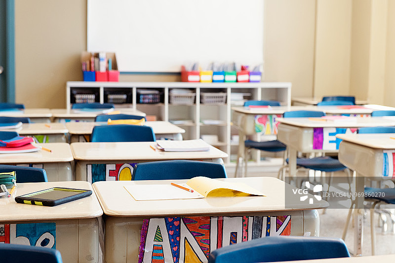 空无一人的教室图片素材