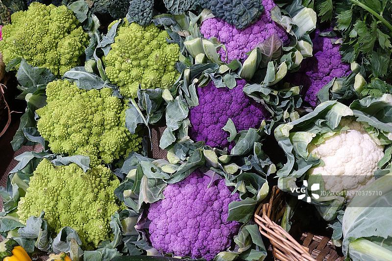 英国伦敦博罗市场出售的花椰菜图片素材