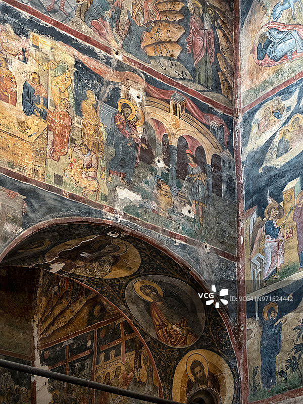 罗马尼亚阿尔杰什库尔泰亚圣尼古拉斯教堂的壁画图片素材