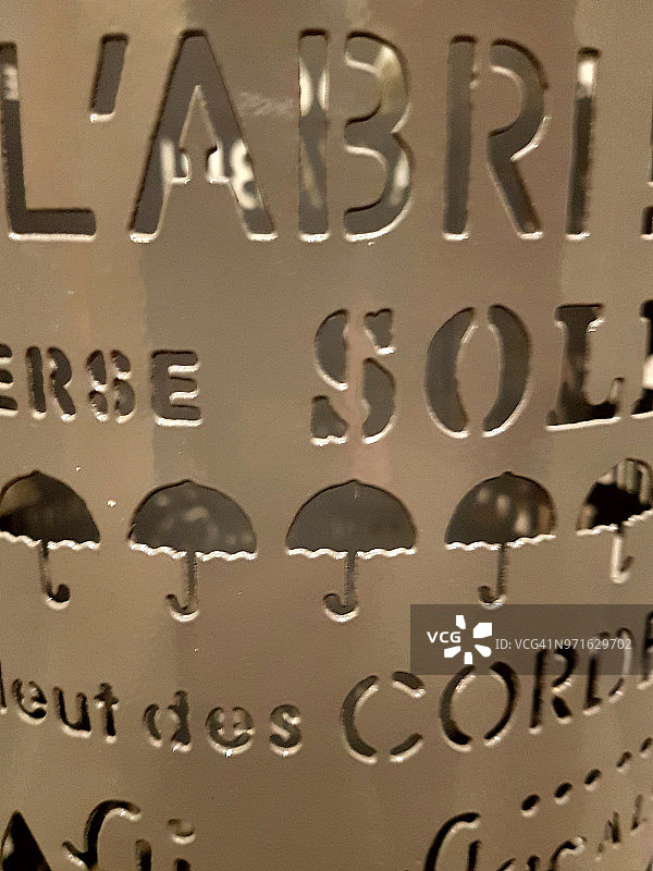 华丽的复古风格雨伞架图片素材