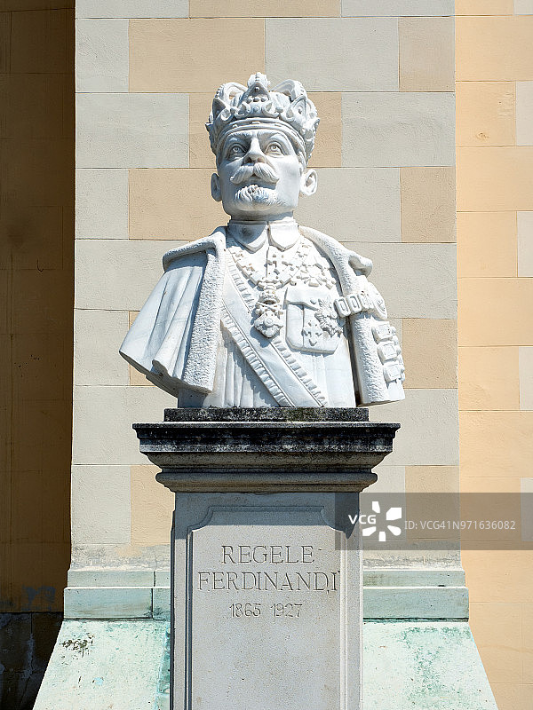 罗马尼亚阿尔巴尤利亚的费迪南国王雕像图片素材