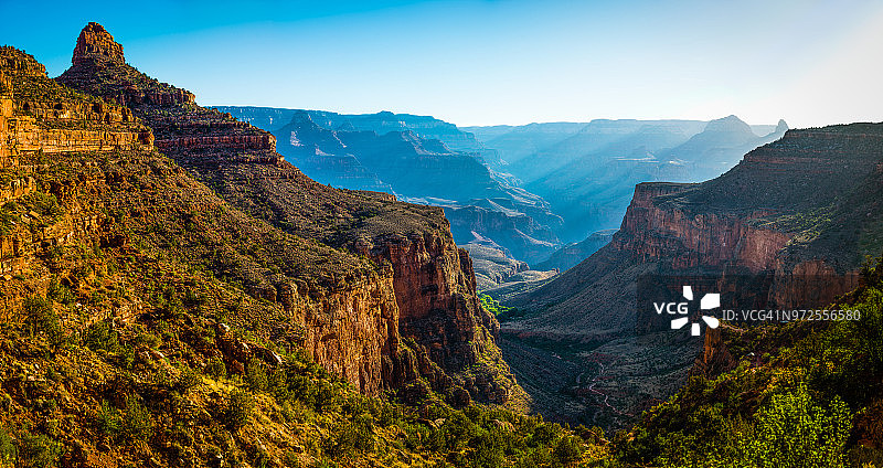 亚利桑那州大峡谷国家公园：天使步道印第安花园全景图片素材