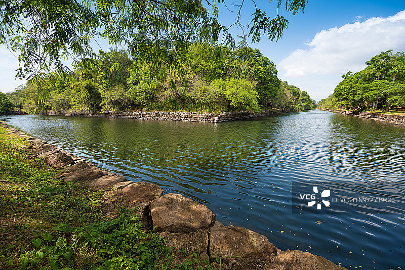 斯里兰卡锡吉里亚的护城河图片素材