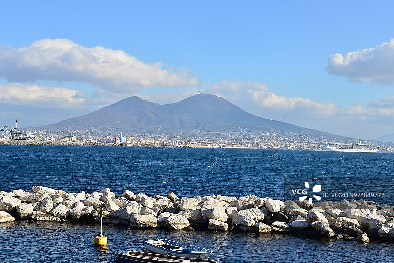 那不勒斯维苏威火山图片素材