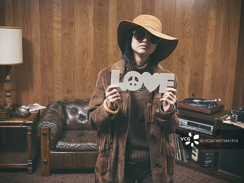 20世纪70年代的复古女孩图片素材