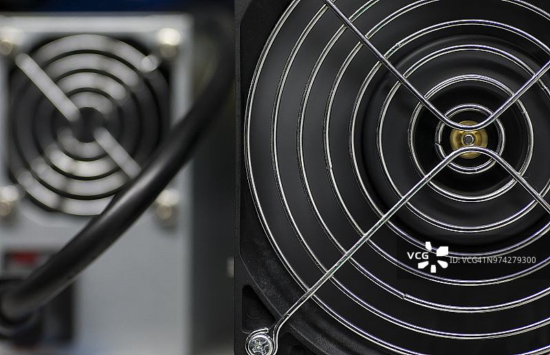 用于加密货币挖矿的电脑组件图片素材