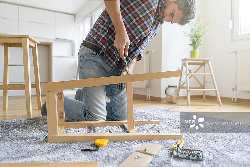 尽小努力做对事图片素材