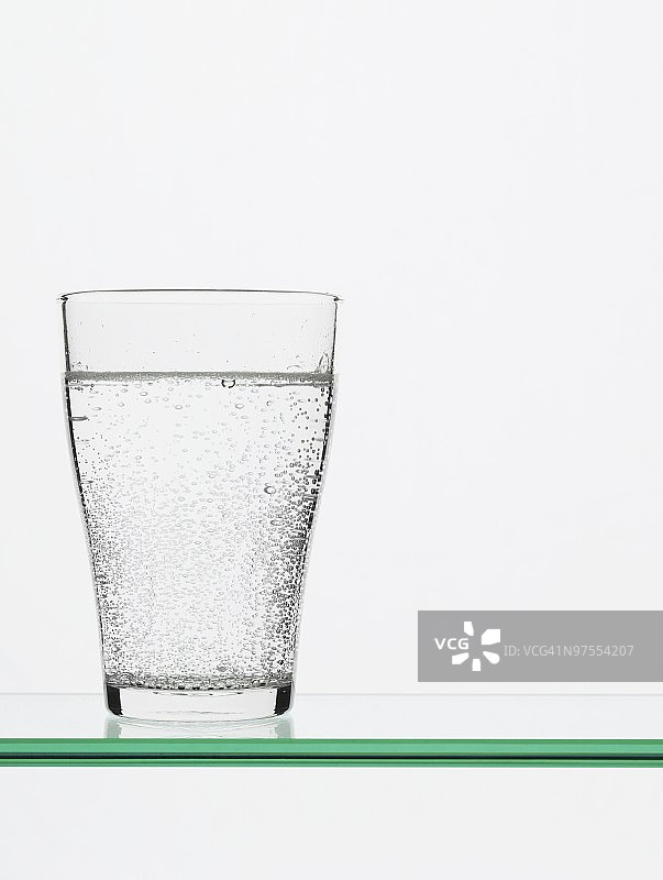 水中的抗酸剂图片素材