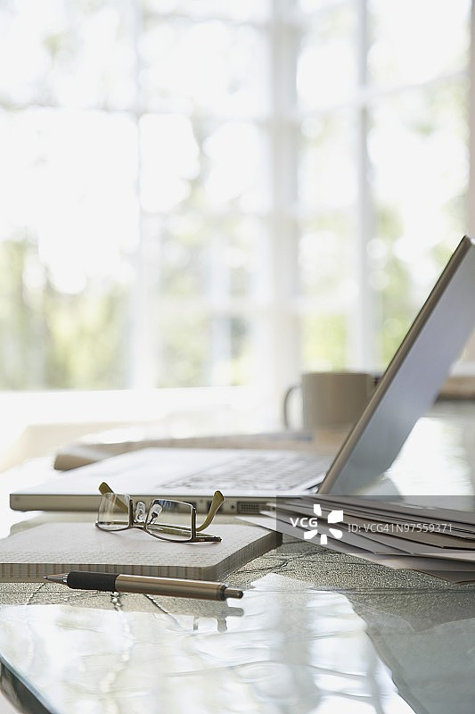 笔记本电脑图片素材