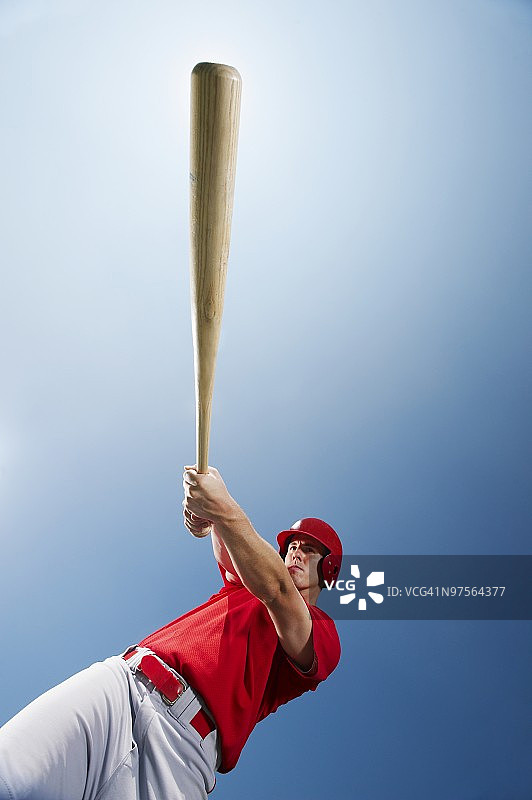 击球手挥棒图片素材