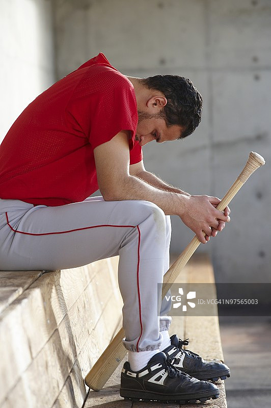 休息区中的棒球运动员图片素材