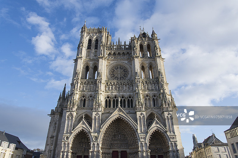 法国亚眠大教堂主立面图片素材
